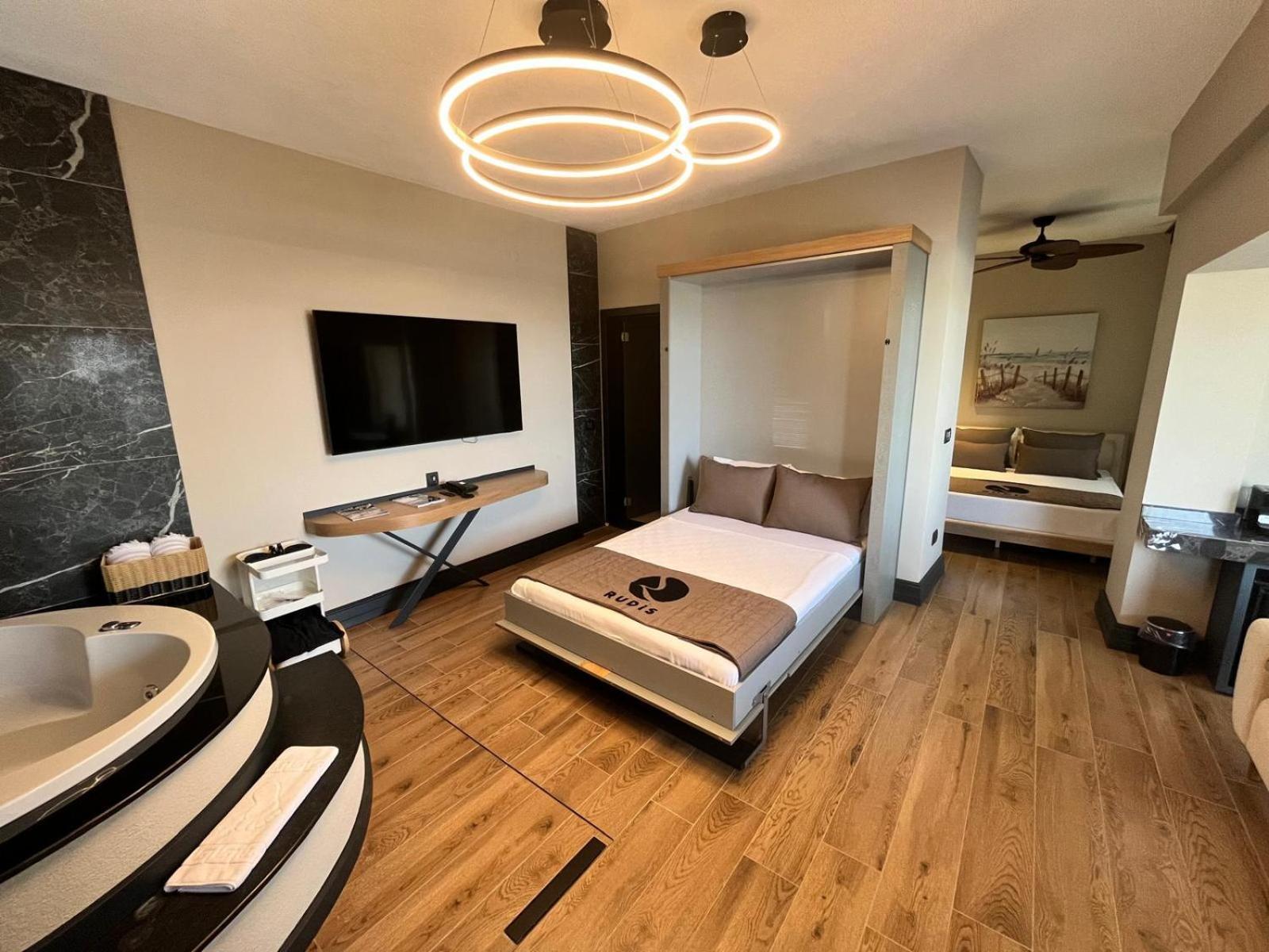 Narlidere Rudis Hotel מראה חיצוני תמונה